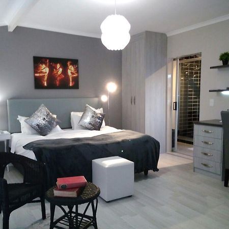 Mulenvo Guest House Bloubergstrand Ngoại thất bức ảnh