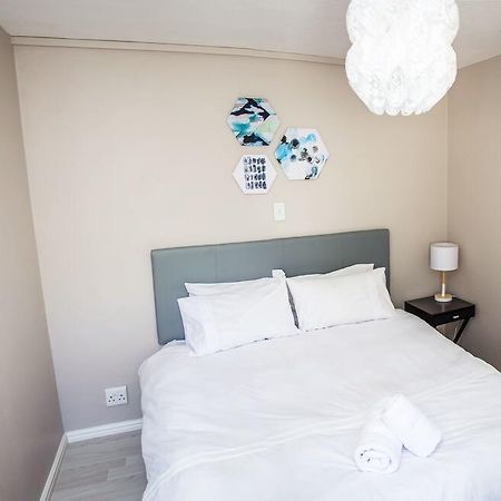 Mulenvo Guest House Bloubergstrand Ngoại thất bức ảnh